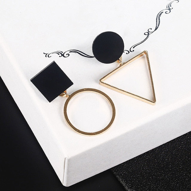 Korean Fashion Long Slope Geometric asymmetry Rhinestone circle earrings new Acrylic earring for women Gift Party Wedding